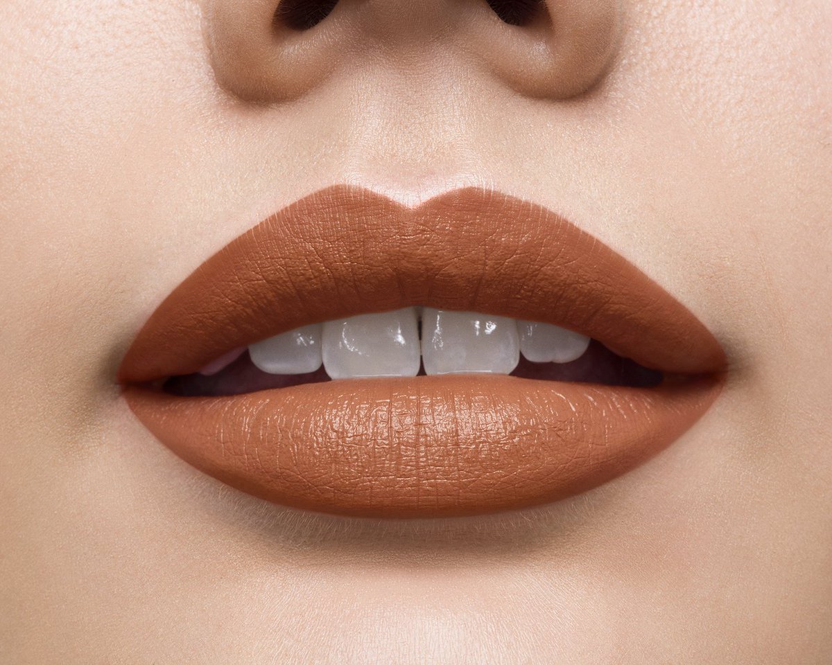 Maybelline's tweet photo. Our fan favorite #VividMatte Liquid shade 'Nude Thrill' is a gorgeous brown-toned nude for a range of complexions! 😘 https://t.co/NIYuBsHevL https://t.co/C4yf50IFSR