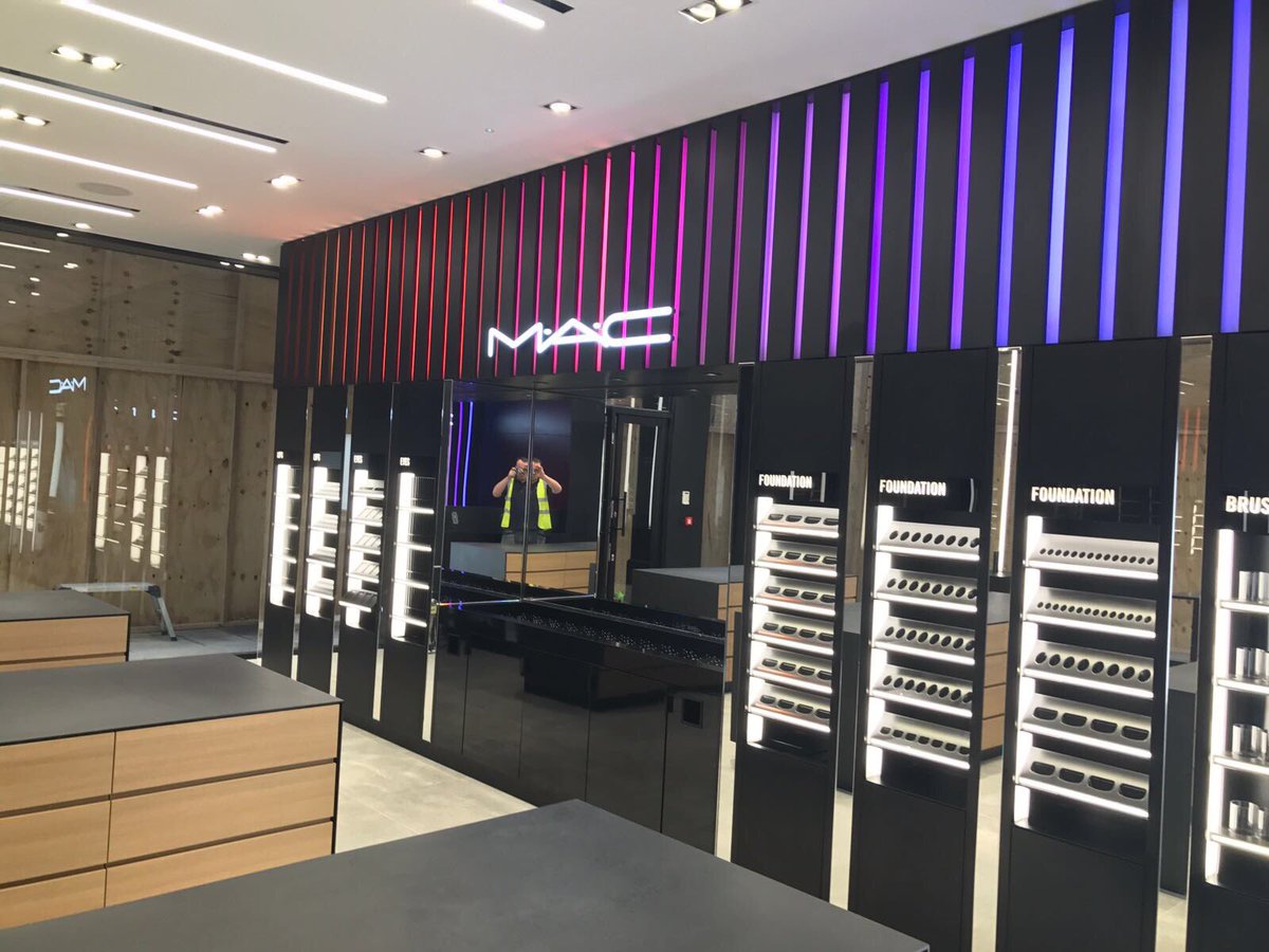 WDPANDRS's tweet photo. Shop front at Mac Cosmetics in Bath city centre...full dry lining &amp; Plastering package completed on time and snag free. https://t.co/0to1tYoZLm