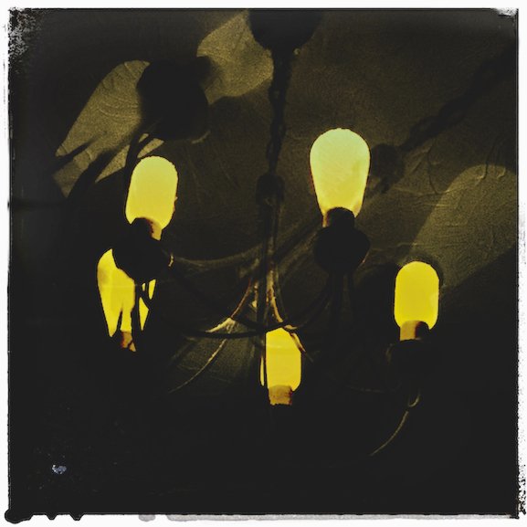 mrgracehughes's tweet photo. My rusty #SquirrelCage #Chandelier with some #Hipstamatic filtration.. https://t.co/57nK6I3giN