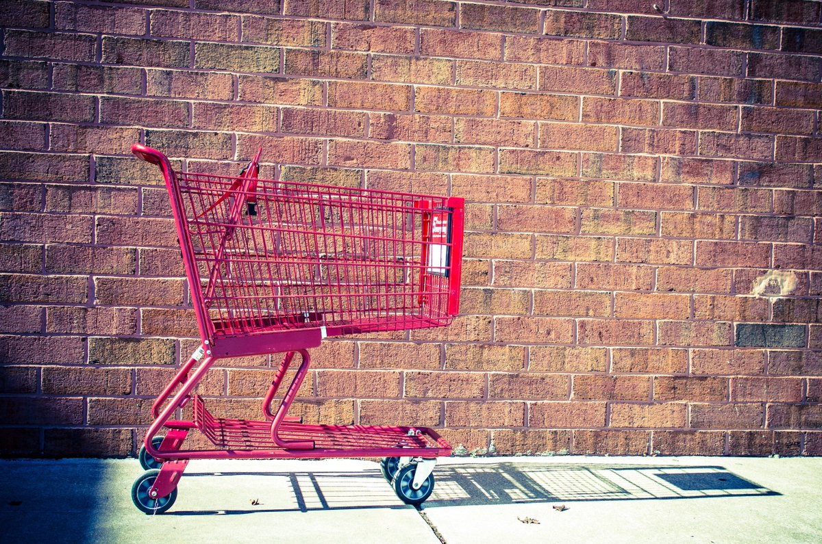 #personalization is revolutionizing the ecommerce #CX. Don't get left behind: hubs.ly/H07DXHp0