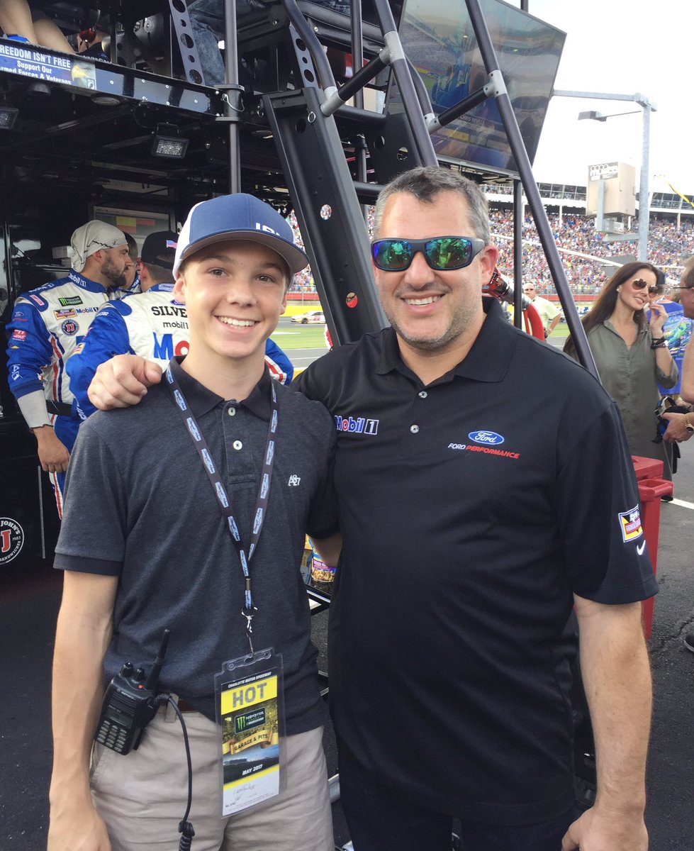 Thank you <a href="/Hass_racing/">Stewart Hass Racing</a> Brett Frood &amp; <a href="/TonyStewart/">Tony Stewart</a> for a great race weekend <a href="/CLTMotorSpdwy/">Charlotte Motor Speedway</a> #cocacola600