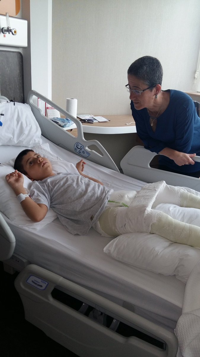 smrasnmez's tweet photo. Arkadaşlar paşanın ameliyatı sonra si ev temizliğine gidemiyorum . Ek gelir olarak Antalyada yaprak sarması yapıyorum siparişleri beklerim https://t.co/Dtr8FEEZWv