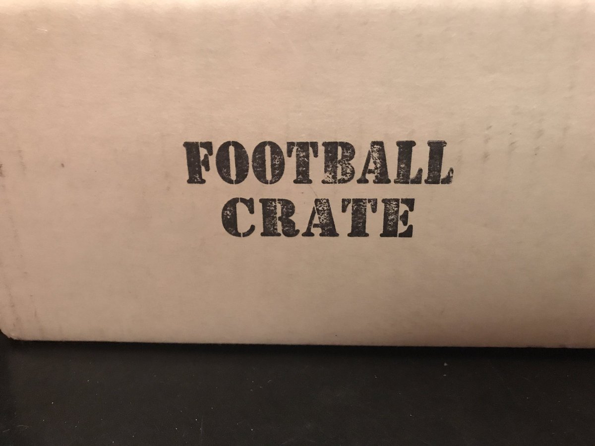 16bitcards's tweet image. Another football crate.
