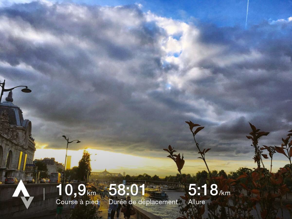 Leila__green's tweet photo. Du beau ciel et un bon run avec @ARChampsElysees ! 👌🏃🏾‍♀️🐺#RunChic #whyirunchampselysees https://t.co/H4tSEGhOzX