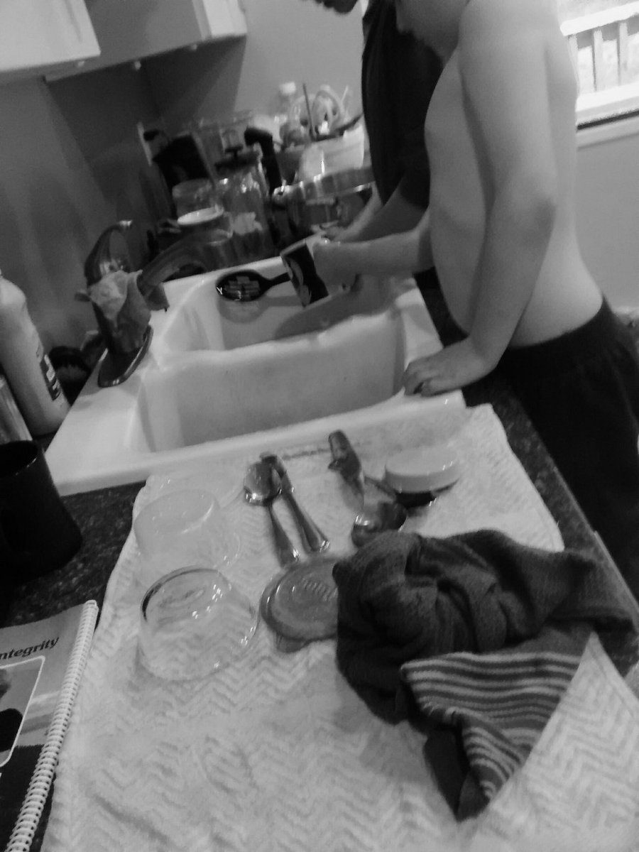 InnerShift2018's tweet image. Our kids don’t have chores …. thrivingoutsidethelines.wordpress.com/2017/05/30/our…