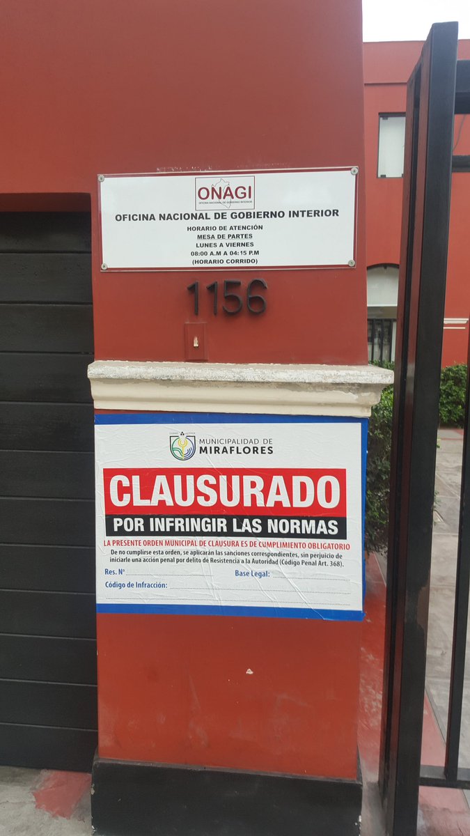dsalaverryv's tweet photo. Parece que el Ministro @CarlosBasombrio ya se quiere ir y esta dejando que le clausuren las oficinas institucionales. Esto ya es el colmo ! https://t.co/kISoDHS9Ng