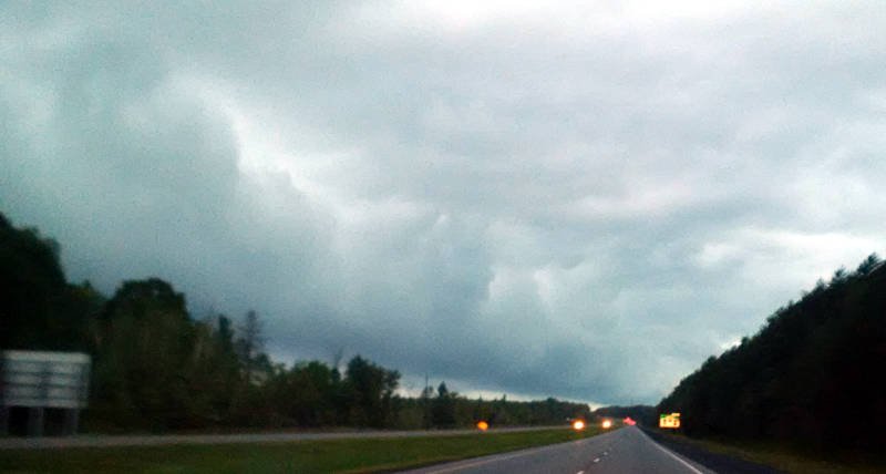 ALERT: Severe thunderstorm watch for SD&G bit.ly/2r8IQVQ #SDG #CornwallON #thunderstorm https://t.co/q1tk4w3tcB