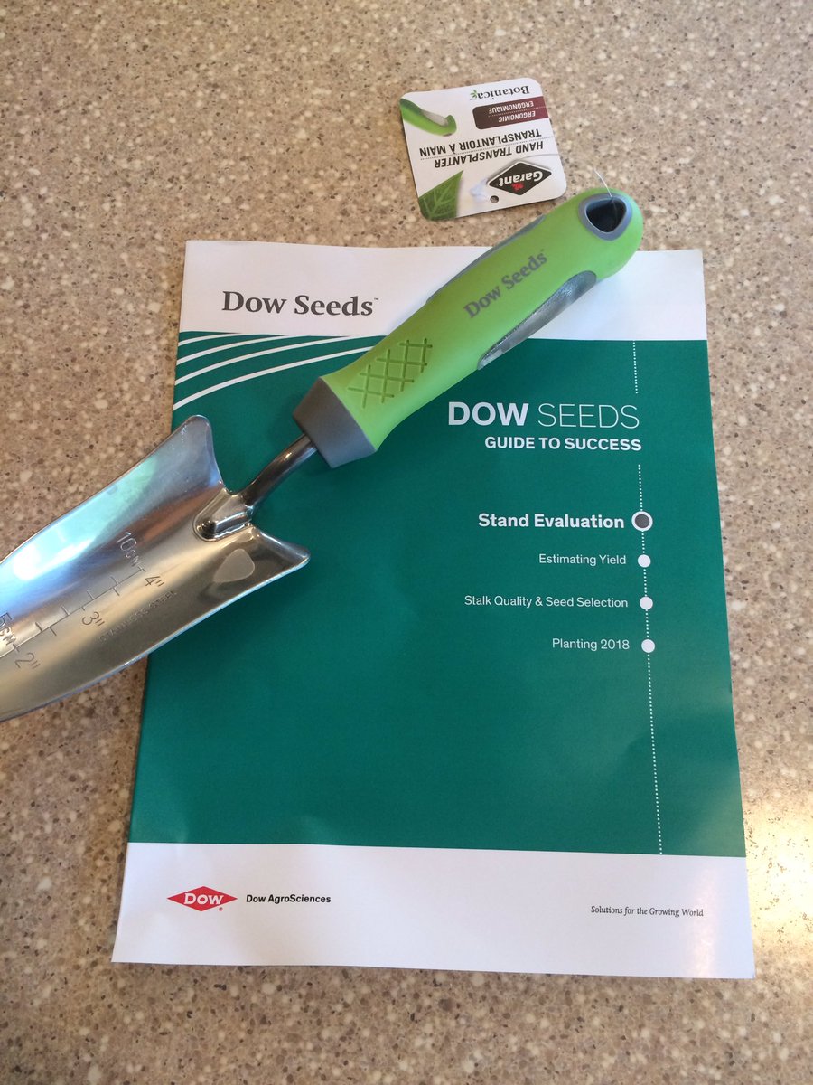 Drew_Pearson_'s tweet photo. I come home to a handy little spade and an brochure full of great info. Thanks @DowSeedsCA #walkyourfields #ontag https://t.co/gV379rDrxA
