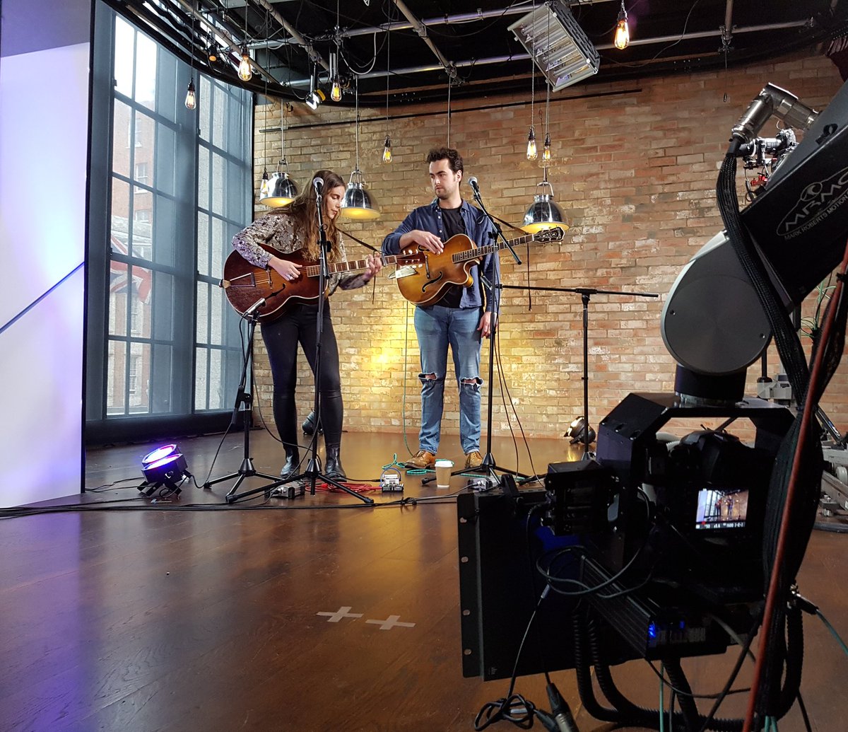 pauljbassett's tweet photo. Was awesome having @FerrisSylvester in for a London Live Session this afternoon. Tune in for the best new music #LondonLiveSession https://t.co/kT4hcWxF3v