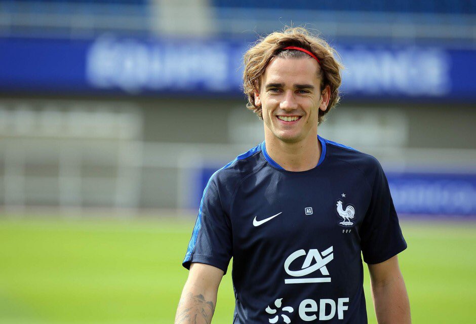 equipedefrance's tweet photo. 📸Un petit tour sur notre site pour voir toutes les photos du jour avant d'aller au lit? 😉
👉 https://t.co/zONnq7kd5g https://t.co/p7JfFPq3ZF