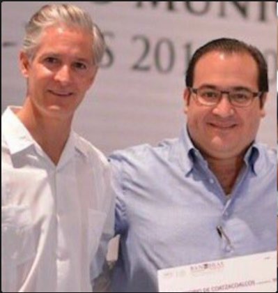 SenoraGrosera's tweet photo. Ni a quién irle jajaja....#VendidoComoElPT https://t.co/aCF4N5JIe4
