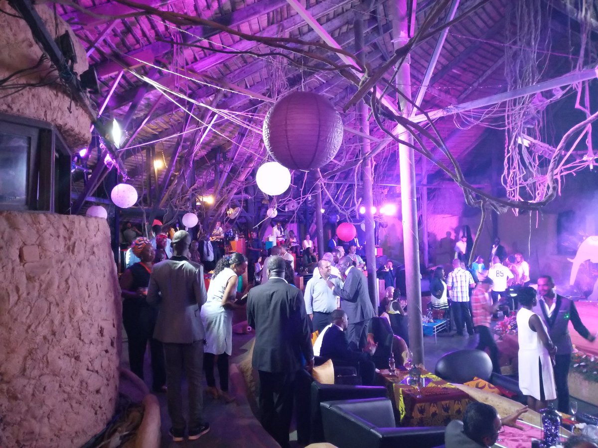 RTIDISTRIBUTION's tweet photo. #DiscopAfrica #DiscopAbidjan
Soirée privée : <<Quand #Babiwood rencontre #Bollywood>>. https://t.co/bbZ5lZUBlP
