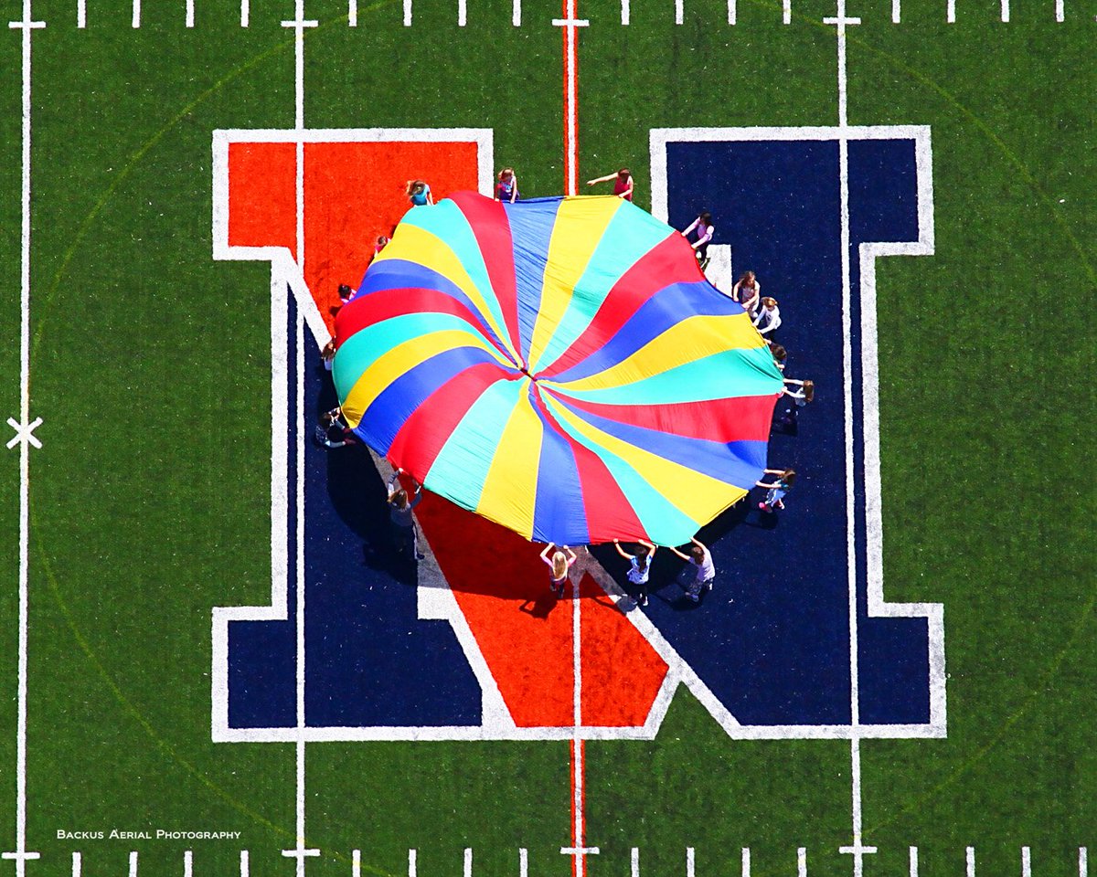NorfolkAcademy's tweet photo. Lower School PE on the turf! https://t.co/ho0HGXvey9