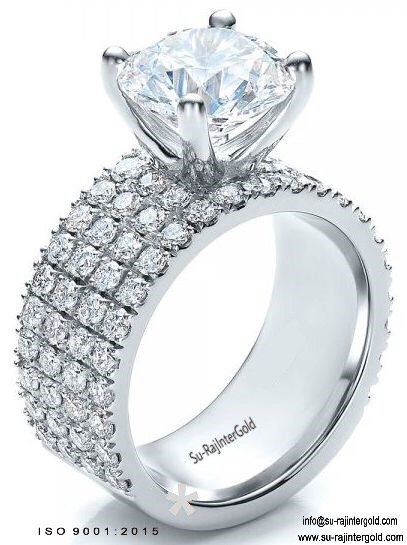 Su_RajInterGold's tweet photo. #engagementrings #jewelery #gold #yellow #white #rose #solitaire #vs #ghcolor @makingbracelets @FSMaldives #jewellerymanufacturer #thailand https://t.co/aIPcHA7iLM