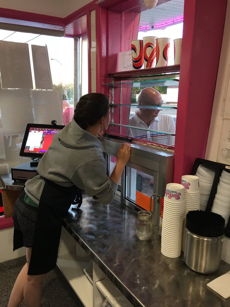 Power is on and we are open!! Thanks city crews!!!