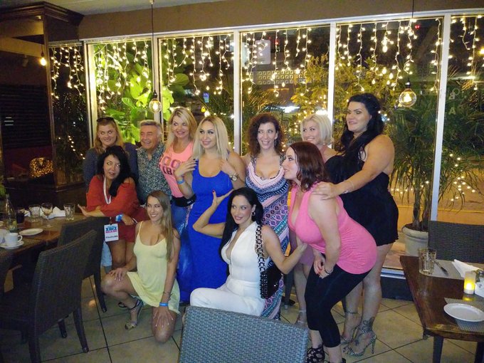 Thanks to @vickyvette @VNAgirls for a great dinner, conversations and laughs! #xbizmiami https://t.c<a class="tags" href="/tag/vickyvette">@vickyvette</a><a class="tags" target="_blank" title="On Twitter" href="/?out=eyJ0eXAiOiJKV1QiLCJhbGciOiJIUzUxMiJ9.eyJpYXQiOjE3MjMzNzE2NzcsImlzcyI6InR3cG9ybnN0YXJzLmNvbSIsIm5iZiI6MTcyMzM3MTY3NywiZXhwIjoxNzU0OTA3Njc3LCJyZWRpcmVjdF91cmwiOiJodHRwczovL3R3aXR0ZXIuY29tL1ZOQWdpcmxzIn0.g2ums7MfHojhYRFPFFifxd4k24QqfHSiKwzE-GN7rJUs8BBg8NKItblcA0u751zRGy08JfzKdc4peiFjFmGTwQ">@VNAgirls</a><a href="/tag/xbizmiami"class="tags"><span>#xbizmiami</span></a>