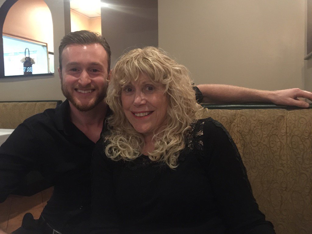 goldilocks405's tweet photo. Here I am at cibo Italiano maple Glenn with vinny fabulous food if you want a great meal https://t.co/QFTqEEqdVm