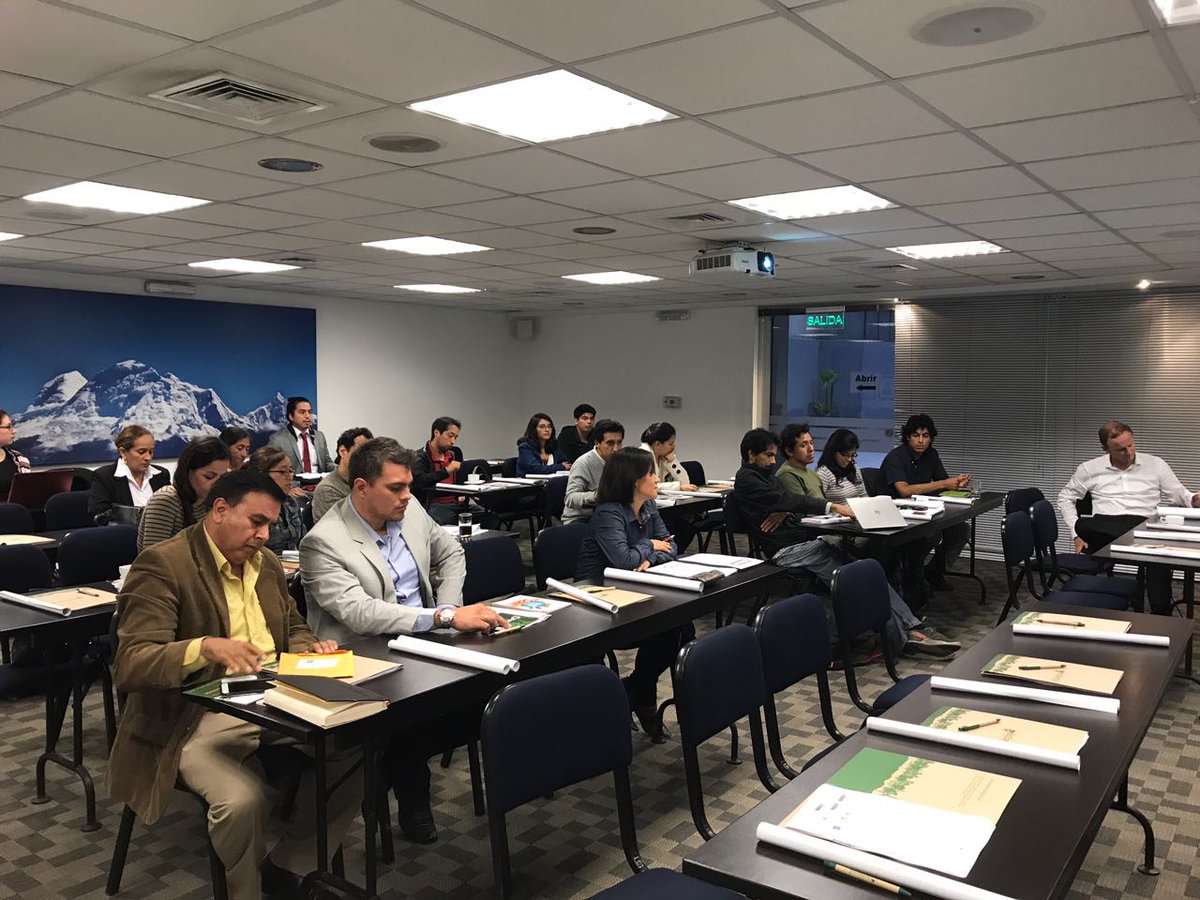 BioStartupUSIL's tweet photo. Estamos en el Tercer Taller Informativo del #BioStartUp2G
Postula en https://t.co/ifntwOxvUU
¡Queremos conocerte!
#bosquesandinos https://t.co/JVcKtiO1gb