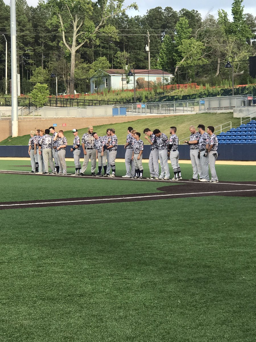 The_NCBA's tweet photo. Solo bombs by Andary &amp; Cole puts @UNRClubBaseball up 2-0 in the first over @Knightsclubball :: It's a beautiful night for ⚾️‼️ https://t.co/l7XaBW3NqT