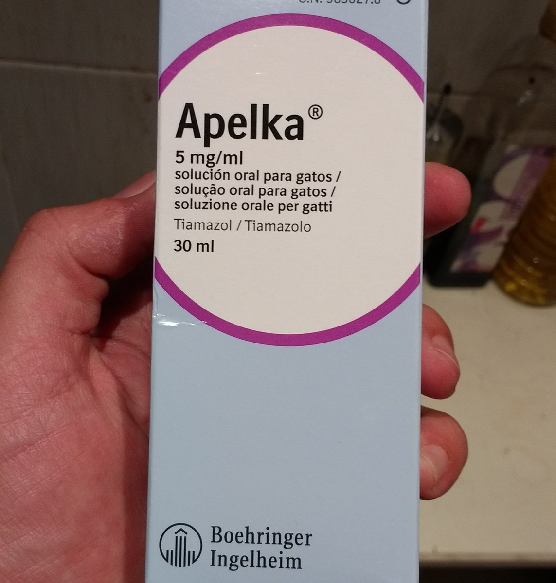 Kanete Ya Ha Llegado La Nueva Medicacion De Link Y La Primera Toma Parece Que Le Ha Encantado Apelka Hipertiroidismo