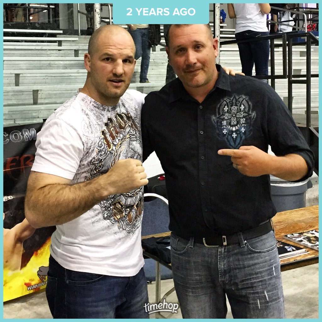 FCPMatchmaker's tweet image. Me and Matt Hamill at FCP 7, 2 years ago. The beginning of us bringing in pros to meet. Awesome guy!!! #TheHammer