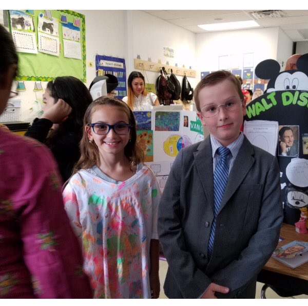 MrsBerlatsky's tweet photo. Inspiration Station Wax Museum showed lots of successful, talented, inspired 3rd Graders! #worldchangers #PeaceLove3rd #VerdeWay https://t.co/w9b9FaZQqA