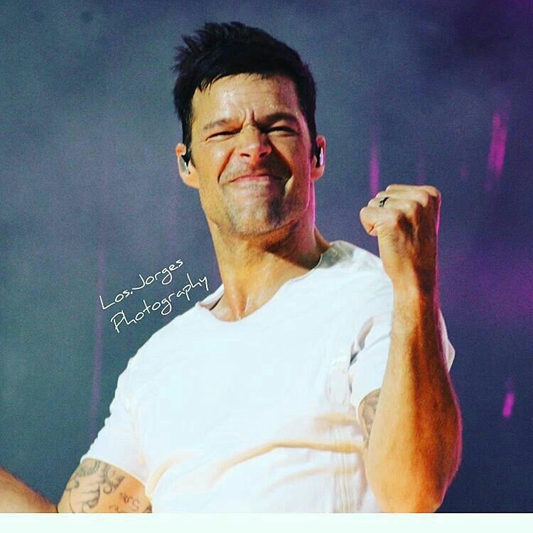 noelia_monaco's tweet photo. @Regrann from @los.jorges -  #strong #rickymartin #Concierto #plazadeToros #Valencia2 #2danochedeconcierto #Valencia - #regrann https://t.co/xb8sq3M0sT