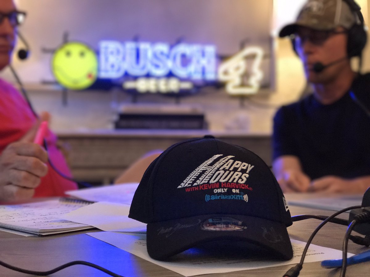 Retweet and follow me to win this #HappyHours <a href="/NewEraCap/">New Era Cap</a> signed by me &amp; <a href="/MattYocum/">Matt Yocum</a>. Winner picked at random after 4 PM ET tomorrow.