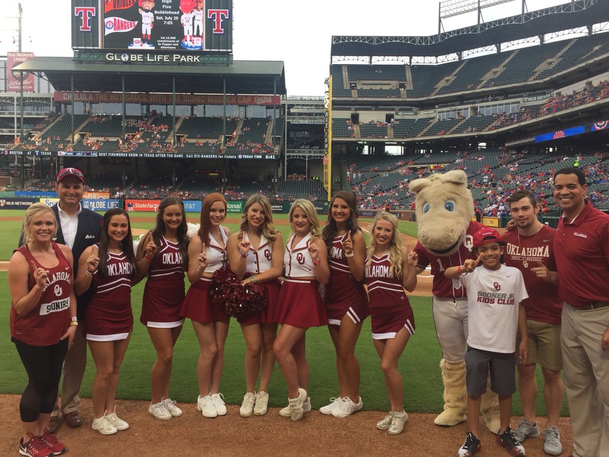 soonerad's tweet image. OU night @Rangers game!  @OU_WGymnastics @OU_MGymnastics @OUcheer @OUpom @BoomerandSooner