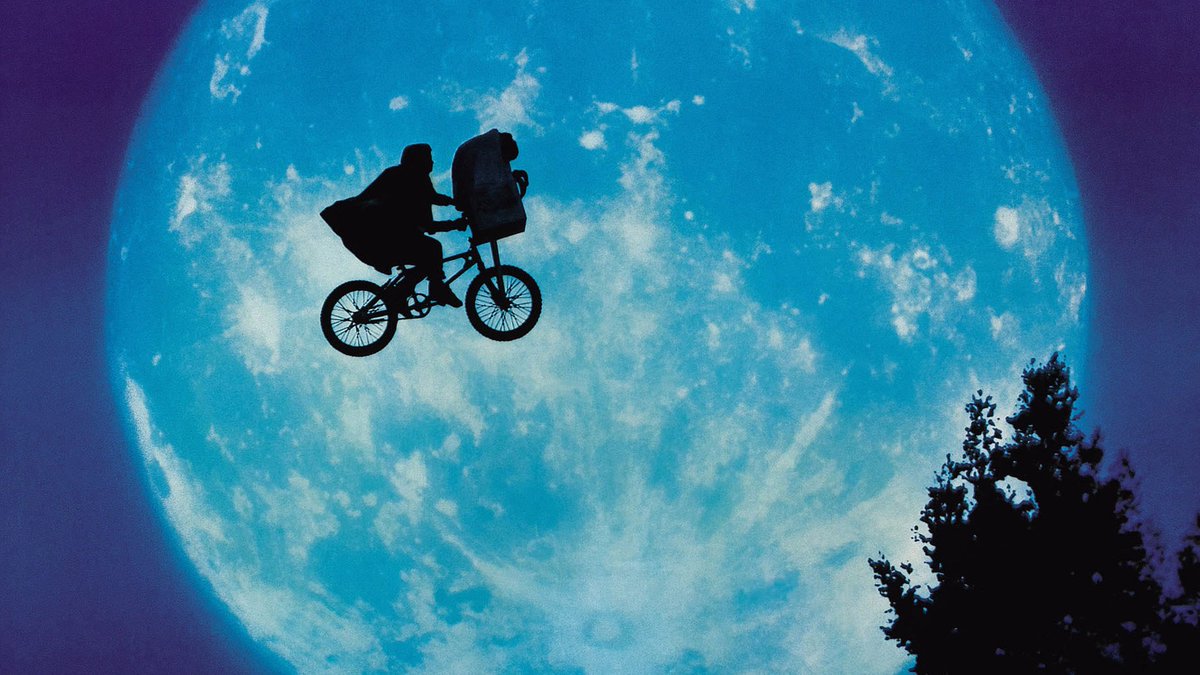 DowntownHouston's tweet photo. We’re rolling out the jumbo LED screen for our Summer Blockbuster Series in Main St Square! First up is E.T. on 6/17 https://t.co/TDaemCmdVr https://t.co/YC94yxwgbP