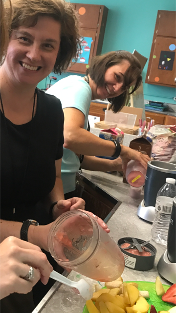 Inspired_Bailey's tweet photo. Smoothie Nutritional Day @DraperElem1 #DraperRocks #SmoothiesRock #yummiestdayever @RCS_NC https://t.co/gxexgNzwBI