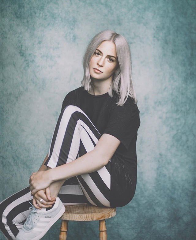 jisuzinha's tweet photo. gemma styles você é linda demais https://t.co/AC2yGWbM8r
