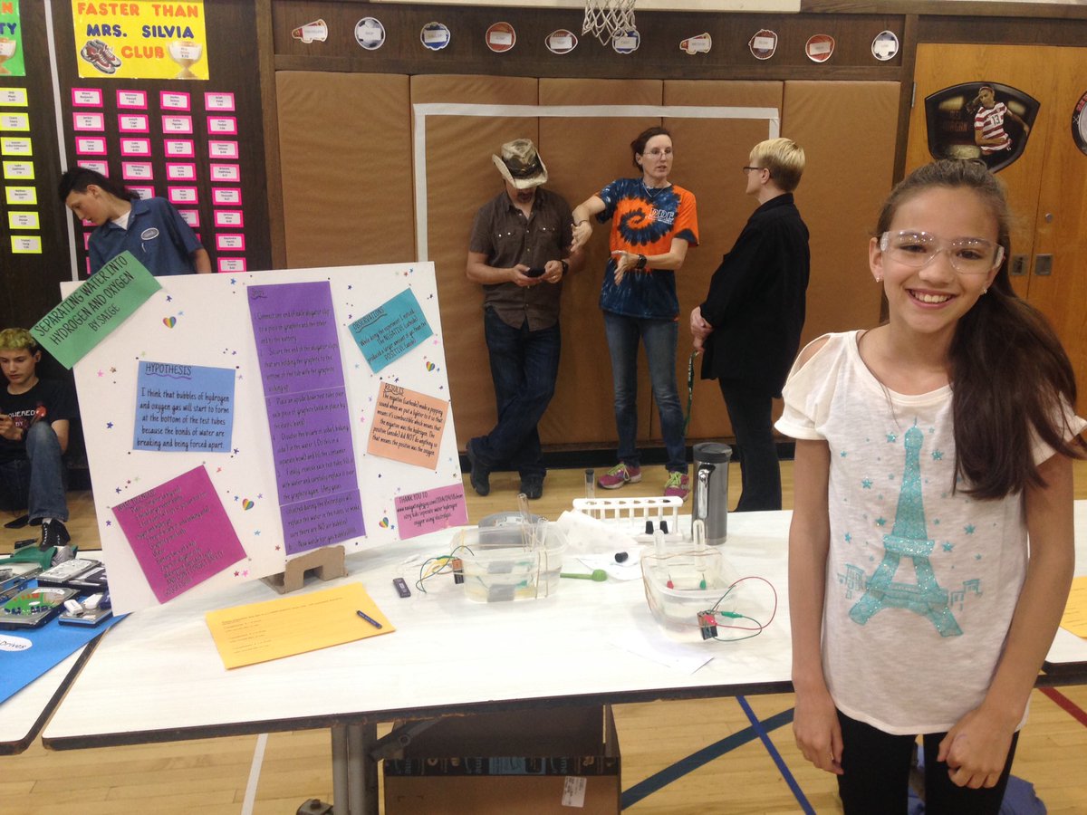 MsMugridge's tweet photo. Some awesome projects at the DDE science fair tonight! Nice job everyone! https://t.co/w47tMHRAVa