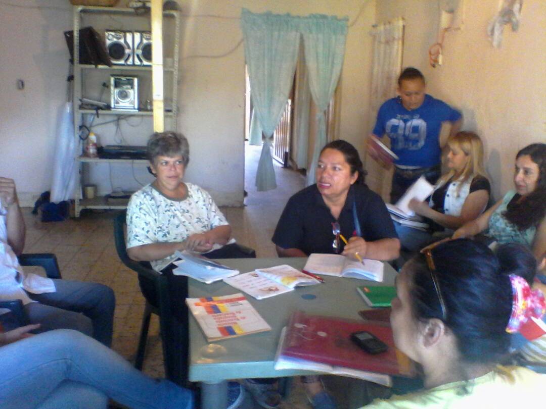 MRGUASIMOS2's tweet photo. #SoyMisioneroSoyConstituyente, visita a los ambientes y debate sobre la constituyente,@NicolasMaduro @JauaMiranda @ZonaEducTachira @yuleidy https://t.co/7rrsnxHUFd