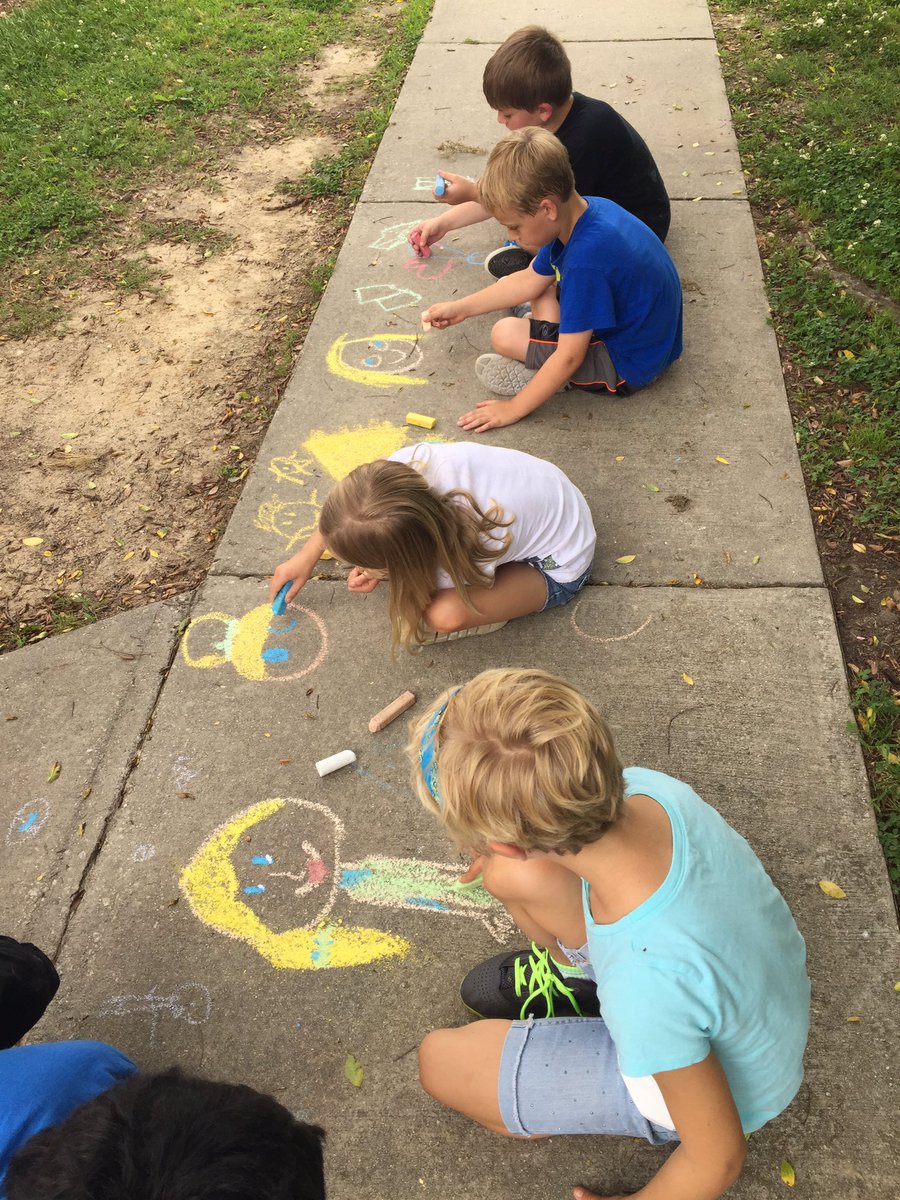 The chalk was busy at recess today @BaucomBuddies