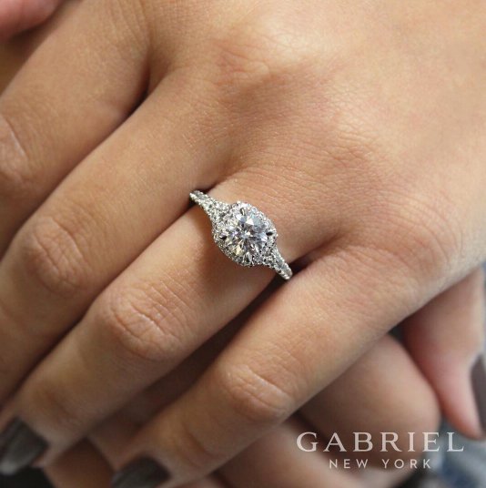 For that one-of-a-kind love #GabrielNY #EngagementRing #Bridal #ring #weddinggoals #ringenvy #justsaidyes #engaged #bridetobe Style: ER12623