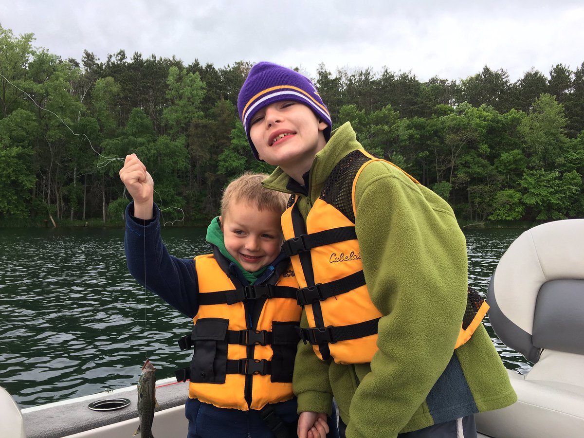 AndrewEMN's tweet photo. Shout out to the great daily work of all the @MnPCA employees.  Because of what you do, we get to enjoy #cleanwater. #squarelake #journey https://t.co/MxgXknP4d9