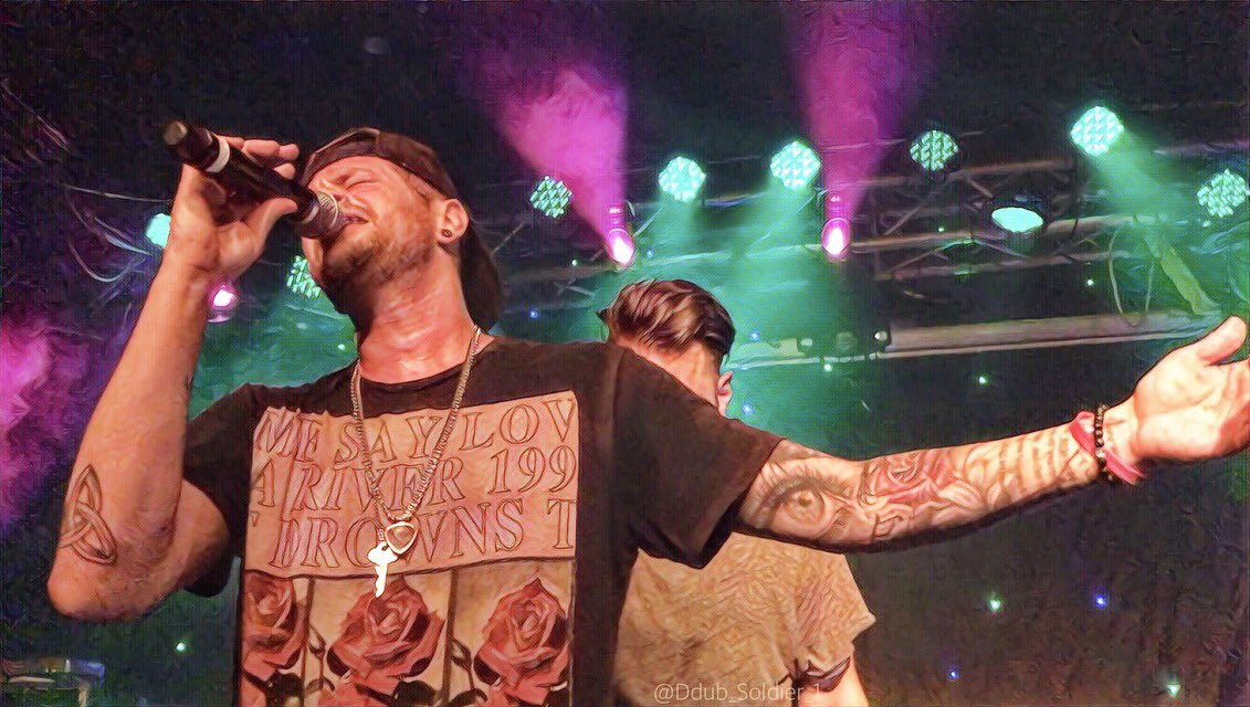 J_E_B_1982's tweet photo. More #JacobTuesday🎶😌 #Lines | | | | @jacobunderwood7 @otownofficial #Otown #Otown2017 #OtownIsBack #OtownIsStillBack #OtownValentinesWeekend https://t.co/IAIXUwNUH9