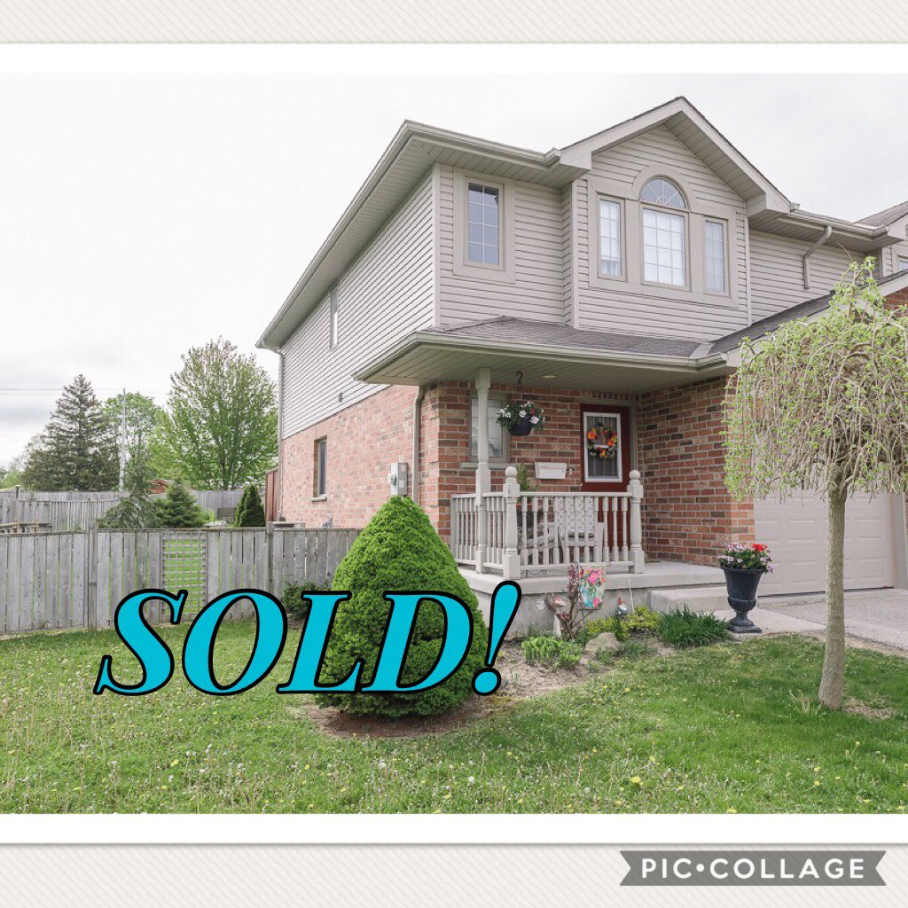 LeitchJune's tweet photo. SOLD! It was a great weekend! #happyseller #timetolist #listwithme juneleitch.ca @ https://t.co/jtXRgwGoHm https://t.co/IxCsSqA7eD