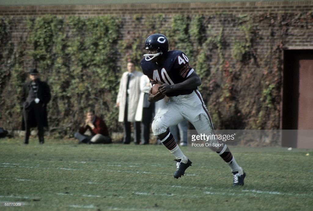Happy 74th bday to former Chicago Bears star running back Gale Sayers! 
