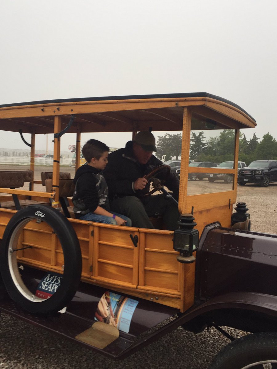 watchhillfire's tweet photo. Fog didn't stop Family night at Watch Hill Fire...boats, a Model T, pizza, & ice cream. #WHFD #foggynightonaboat #comingup #redrightreturn https://t.co/GWTDCPT3aR
