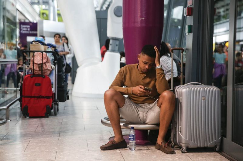 business's tweet photo. You can now get reimbursed for flight delays without lifting a finger https://t.co/6sVApfI4BS https://t.co/zxm4lgY0r6
