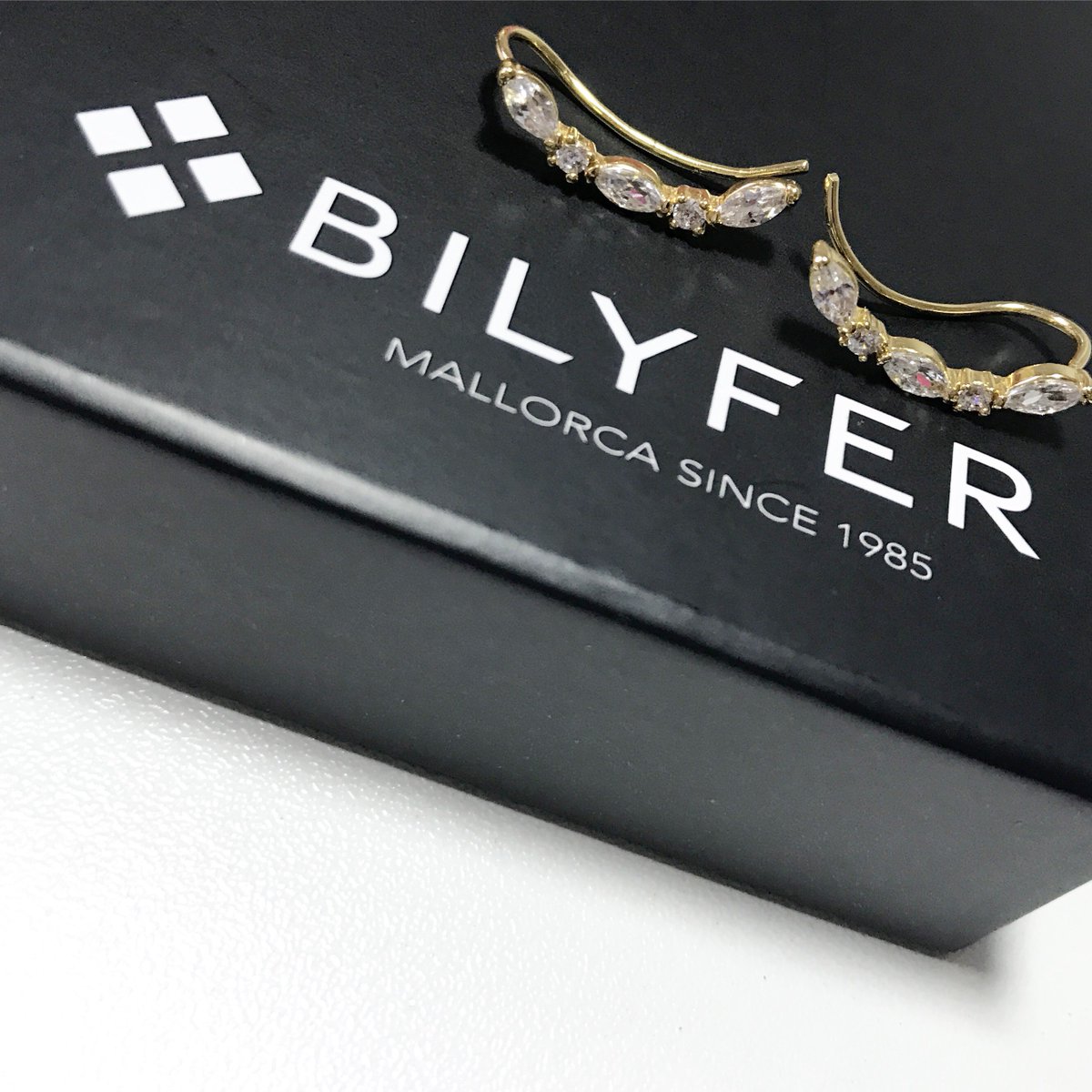 bilyferoriginal's tweet photo. Despedimos el mes de #mayo con los pendientes #Bilyfer que más le gustan a la instagrammer #Rebalons
#Mallorca since 1985 https://t.co/lk1kOQ8ZrG