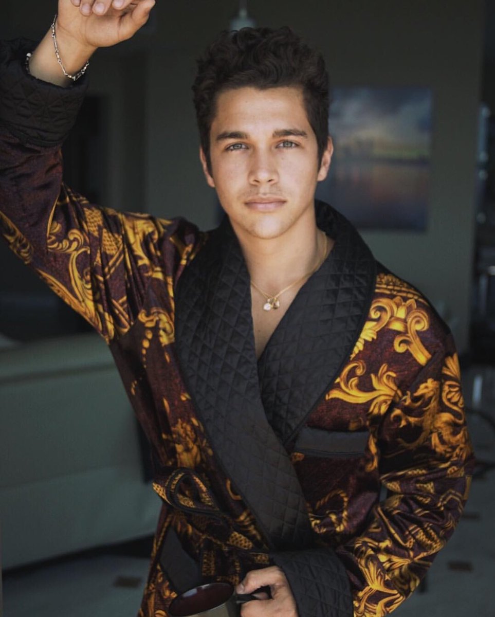 AustinMahoneJP's tweet photo. 【Instagramより】
いよいよ明日から米国にて「For Me + You 」ツアーがSTART!!!!!🚀🚀🚀
#AustinJP https://t.co/Sml6bvtfMv
