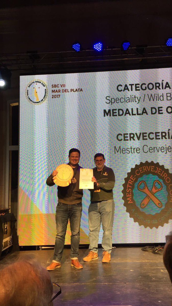 1morebottle's tweet photo. Ma première médaille d'or ! #biere #biereartisanale #Southbeercup2017 https://t.co/72HCNHpGmg