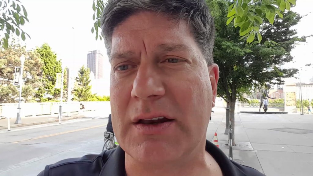 CounterPropa's tweet photo. George Webb, Jason Goodman, and Jared Beck Are Risking Their Lives Battling the DNC https://t.co/t7reLk20qY https://t.co/CkHOpCbdAq