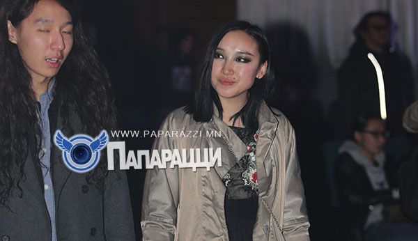 Б.Солонго аашны тулам-->>paparatsi.mn/zow