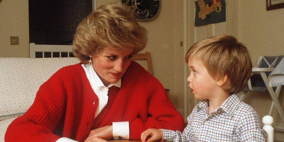 Хунтайж Уильям ээжийгээ санагалзжээ-->>paparatsi.mn/zov