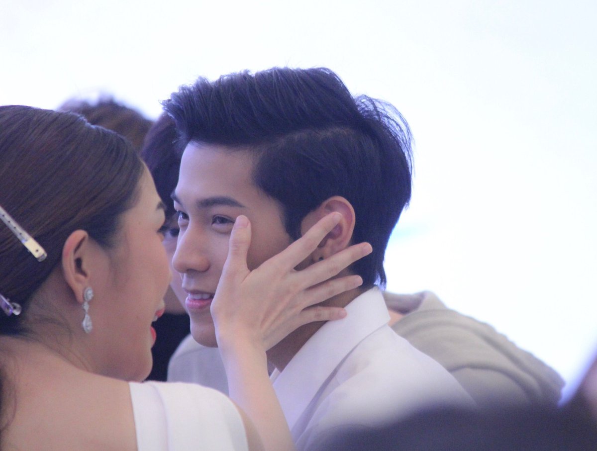 ja_ve_'s tweet photo. อยากเข้าสิงหญิงแย้โดยทันใด #neversayhide #ทีมพีรญา #SingtoPrachaya #KristPerawat https://t.co/tdk3MM5Quo