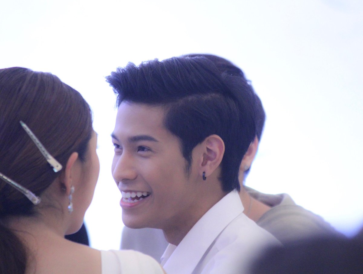 ja_ve_'s tweet photo. อยากเข้าสิงหญิงแย้โดยทันใด #neversayhide #ทีมพีรญา #SingtoPrachaya #KristPerawat https://t.co/tdk3MM5Quo
